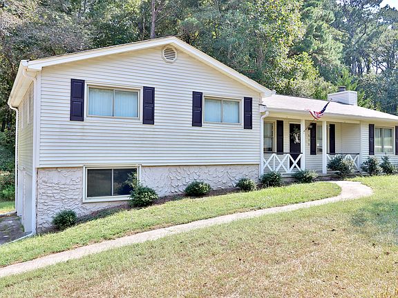 2nd image of 523 Rivercrest Dr