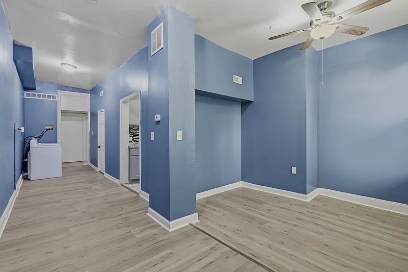 3 bed, 1.5 bath, 850 sqft, $1,650 — Photo 3