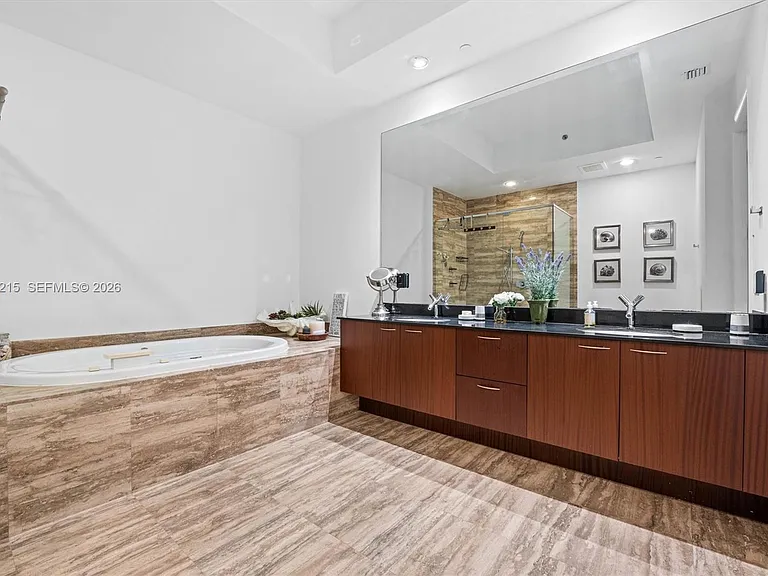15811 Collins Ave #3107 — Photo 17