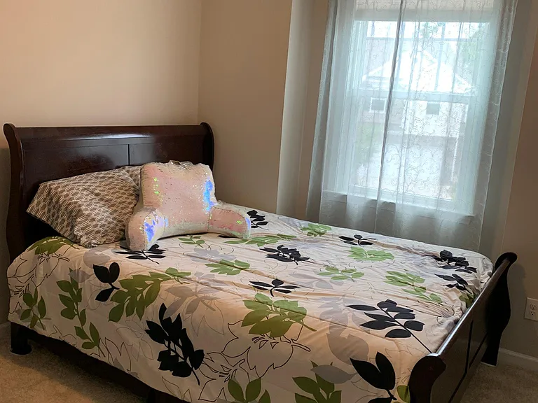 Second bedroom (second floor)