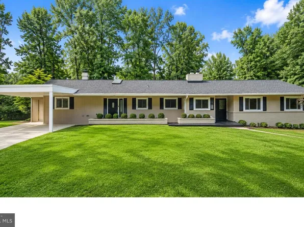 8206 Cranwood Ct, Baltimore, MD 21208