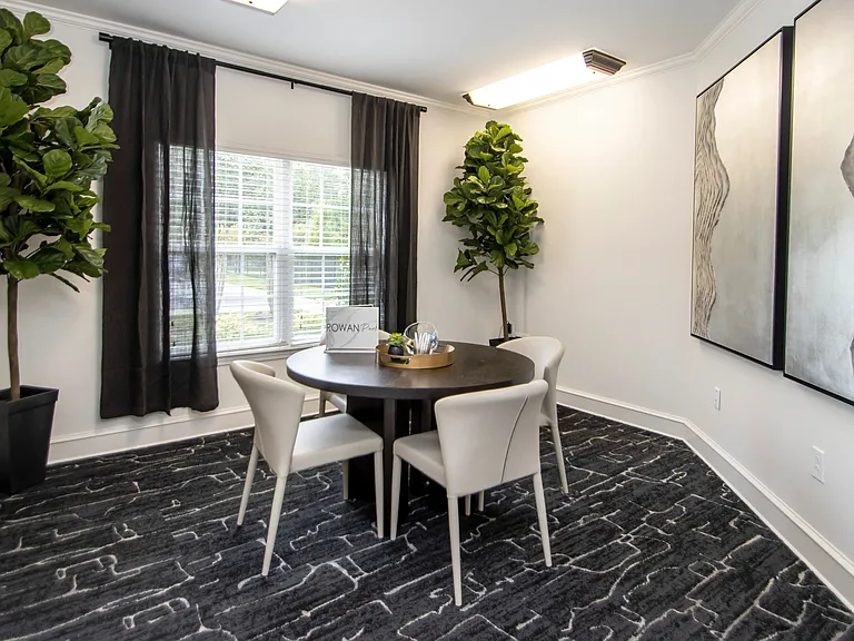 Feel relaxed and at ease at Rowan Park. We'd love to personalize your experience and guide you to your new dream apartment.