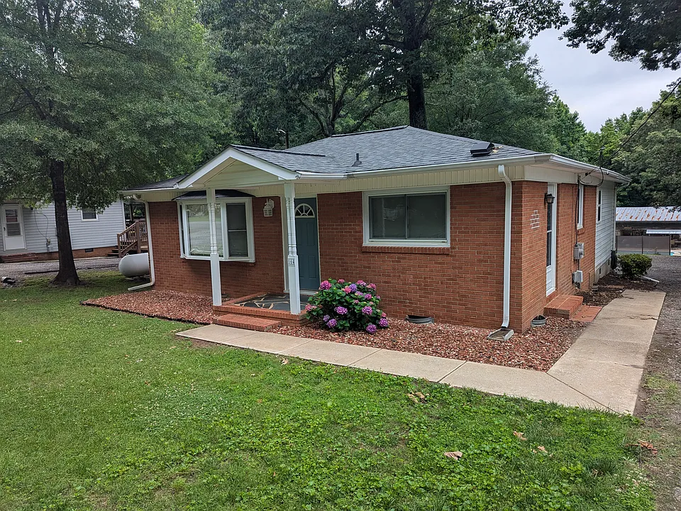 164 Saddle Rd