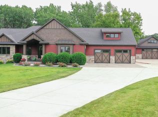 3054 Custer Ln SE, Rochester, MN 55904