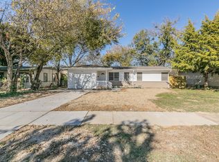 1206 Huddleston Dr, Grand Prairie, TX 75050