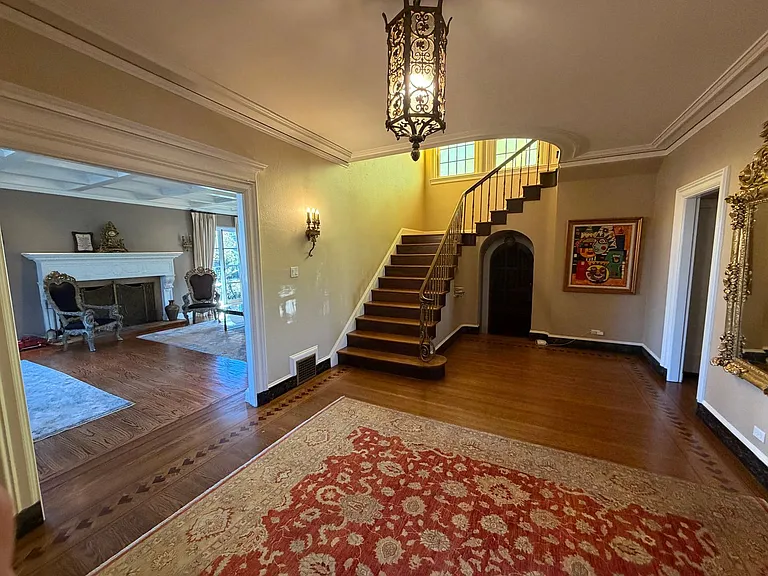 5 Santa Ana Ave — Photo 7