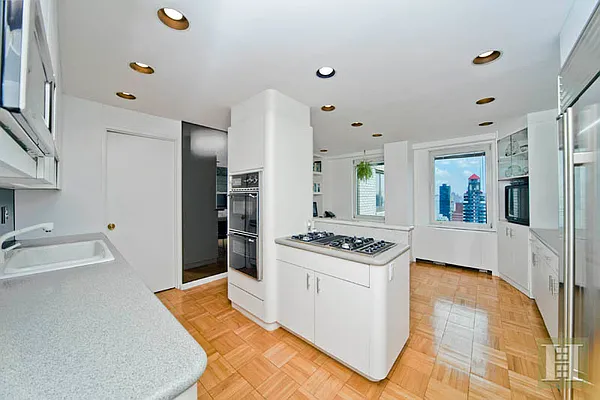 Sold by Halstead Real Estate | media 18