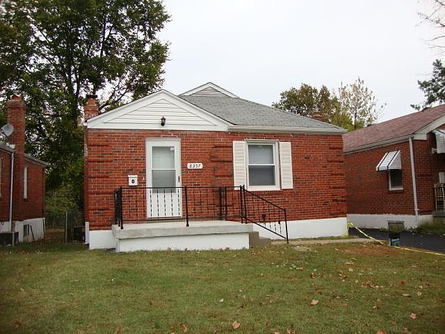 1st image of 8357 Archer Ave
