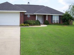 9381 Basse St, Elberta, AL 36530