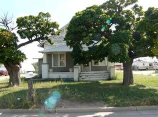 121 W Market St, Dodge City, KS 67801