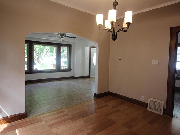 4th image of 1624 S 56th St. STREET #1626