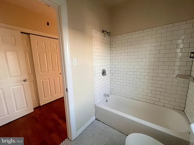 3901 Folsom St #2R — Photo 16