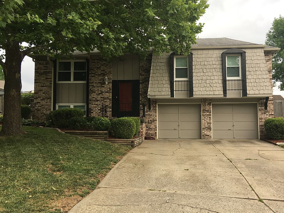1st image of 1600 NW Ashland Pl