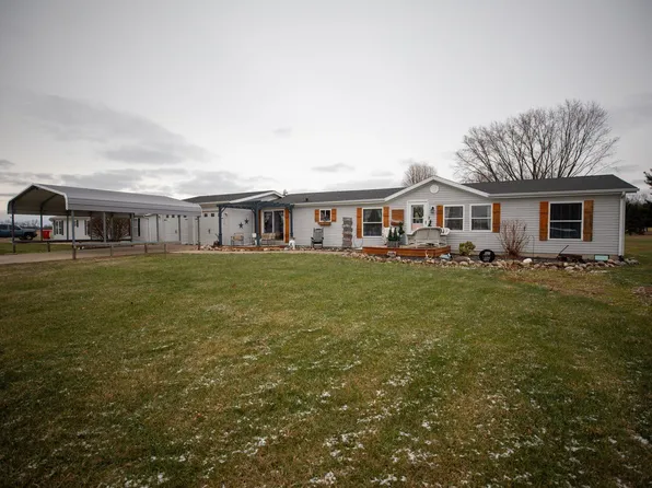 2064 Roy St, Walkerton, IN 46574