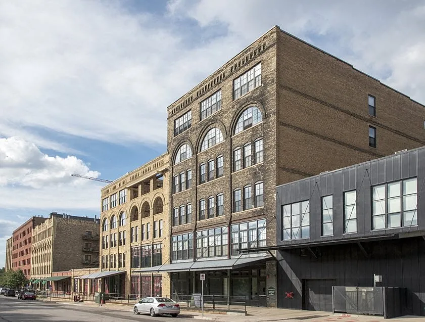 Gaar Scott Historic Lofts — Photo 2
