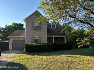 12127 Bay Run Dr, Worthington Hills, KY 40245