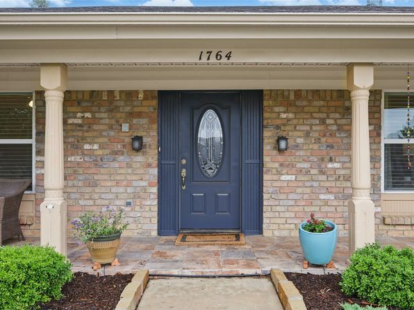 1764 Westridge Dr, Hurst, TX 76054