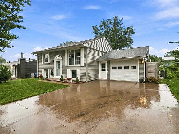 2nd image of 3027 Huxley Ln SW