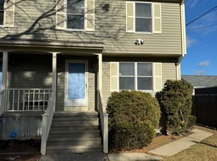 920 Roger Williams Ave, Rumford, RI 02916