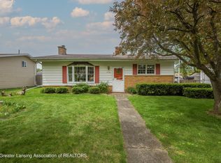 4720 Lyncott Dr, Lansing, MI 48910