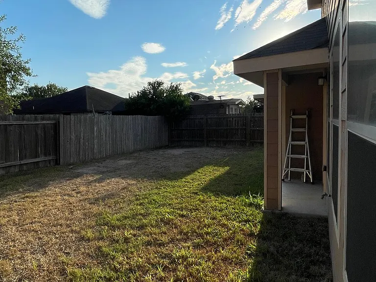 4405 Thunderbird Ave — Photo 84