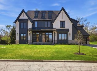 1161 Secret Forest Dr, Burr Ridge, IL 60527
