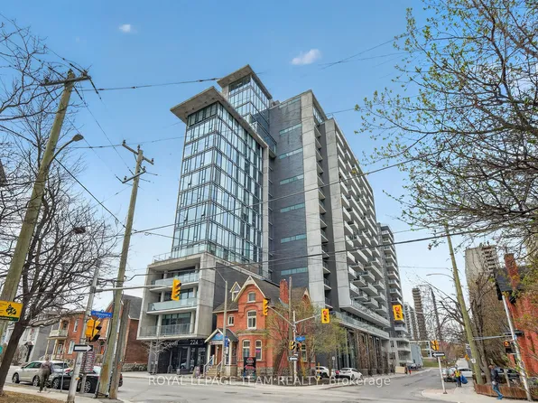 224 Lyon St N #307, Ottawa, ON K1R 0C1