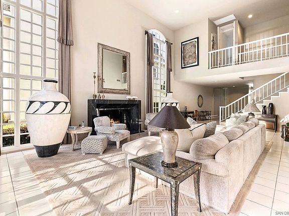 3rd image of 7437 Avenida De Palais