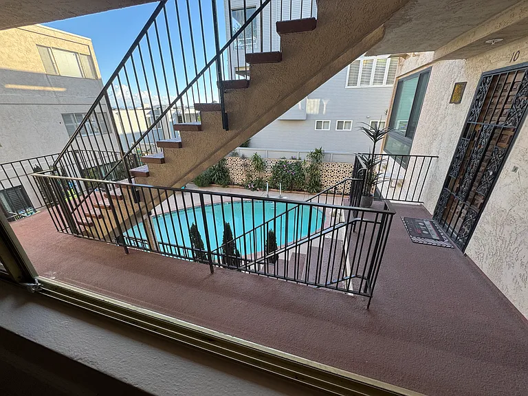 2915 Lawrence St #8 — Photo 34
