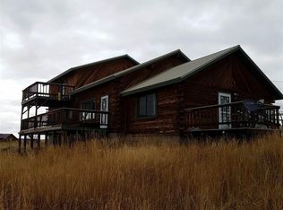 28 N Fork Rd, Lander, WY 82520