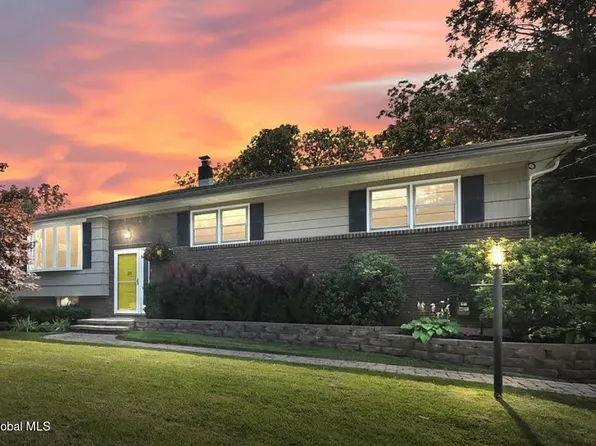 39 Park Hill Drive, New Windsor, NY 12553