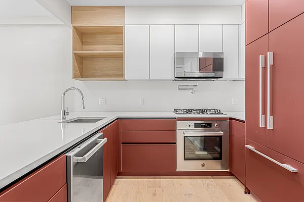 Rented by R New York | media 12