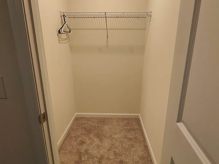 2349 Litchfield Loop — Photo 5