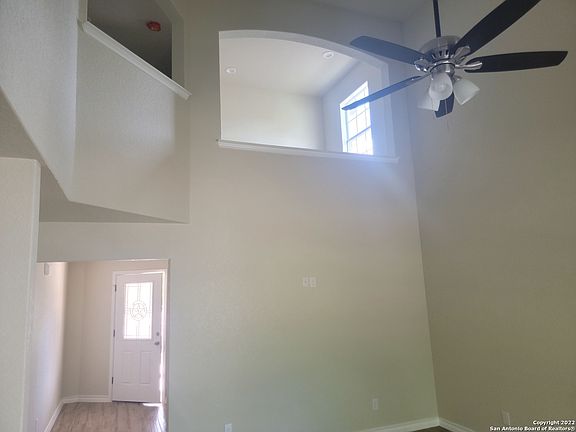 4th image of 1207 Drury Ln