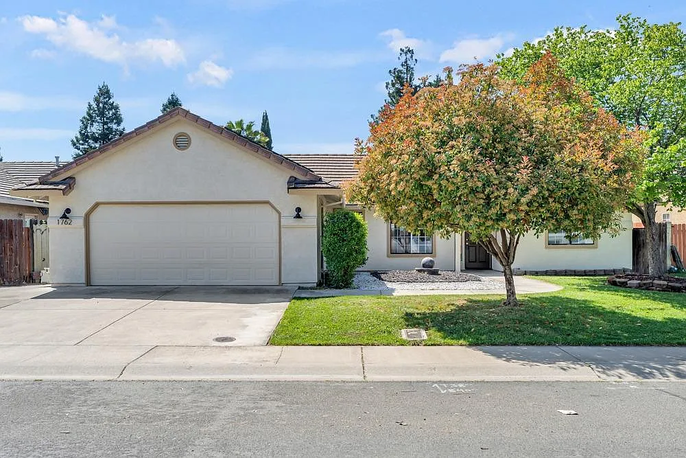 1762 Donald Ct photo 1