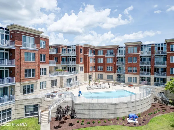 203 Sky Sail Boulevard, New Bern, NC 28560