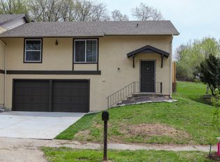 13427 Woodstile Ct #27, Saint Louis, MO 63128