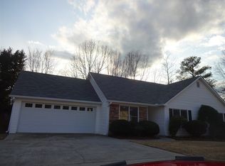 4808 Hunt Club Dr, Flowery Branch, GA 30542