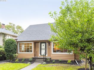 3415 SE Glenwood St, Portland, OR 97202