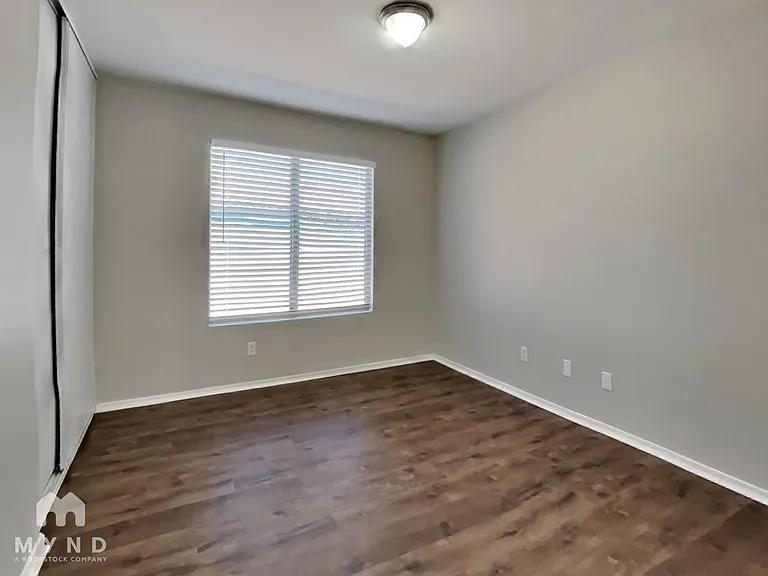 16025 W Lilac St — Photo 15
