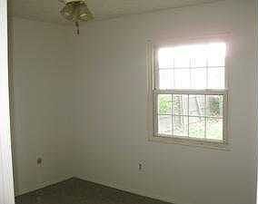 3rd image of 241 Admiral Dr