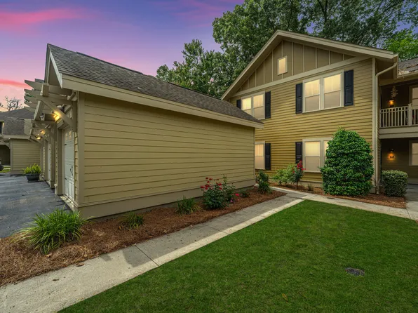 5515 Colonial Chatsworth Cir, North Charleston, SC 29418