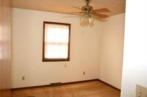 3rd image of 2607 NW London Dr