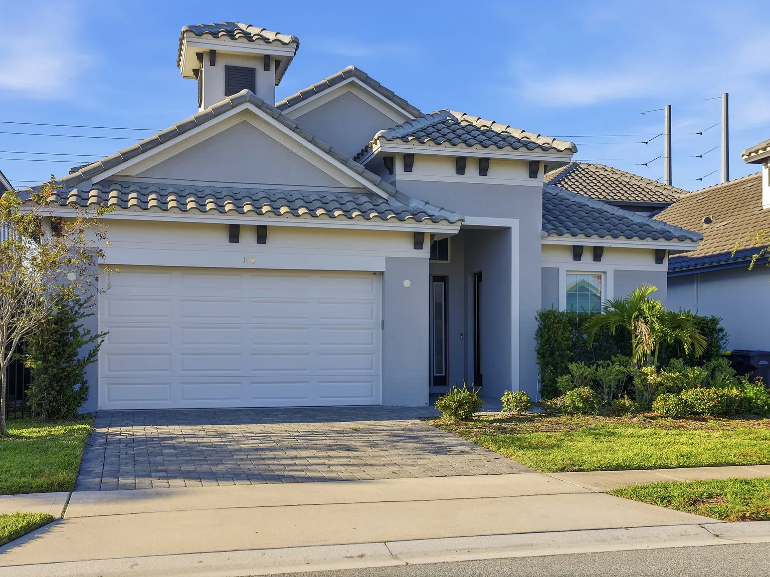148 Hampton Loop - 1 — Photo 2
