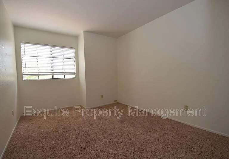 5148 Via Calderon — Photo 11