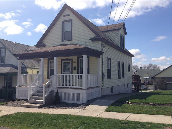 2nd image of 229 Marlborough Rd APT 2