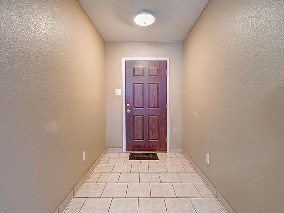4th image of 543 Silky Leaf Dr
