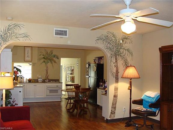 3rd image of 2761 Oleander St