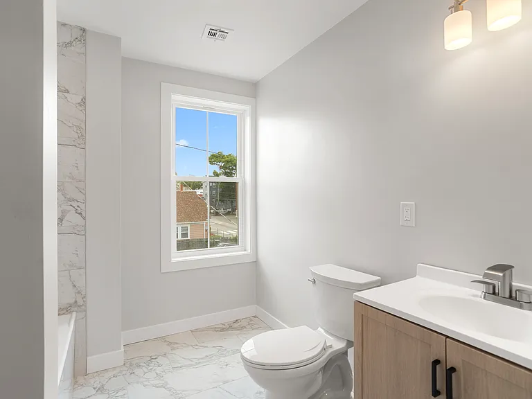 90 Berkshire St #3 — Photo 21