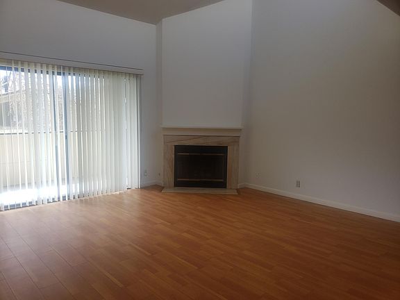 3rd image of 1455A Saratoga Ave